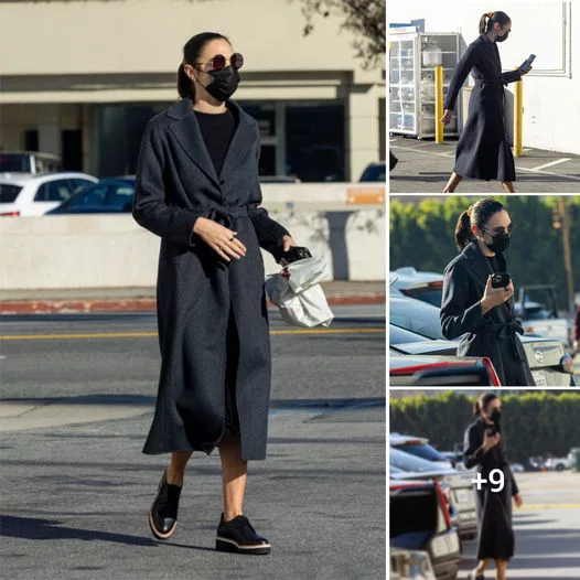 “Unleashing Gal Gadot’s Chic and Effortless Style in a Timeless Grey Trench Coat”